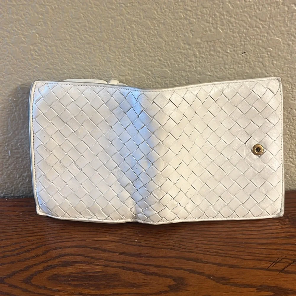 Bottega Veneta Authentic White bifold wallet